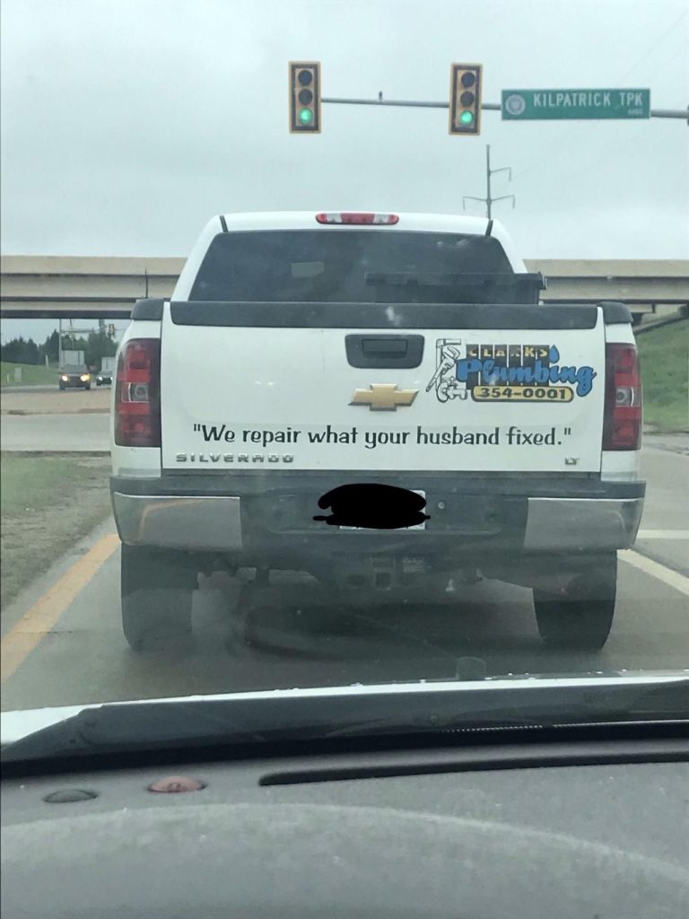 "Reparamos lo que arregló tu marido"
