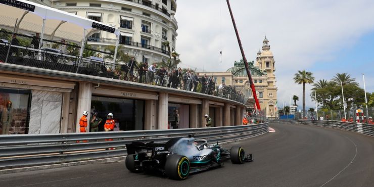 Hamilton quiere ser el más rápido de Mónaco hasta en la calle de boxes