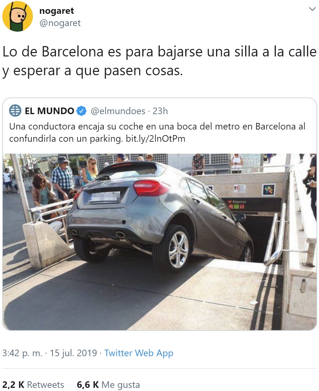 ¿Qué pasa en Barcelona con los coches entrando a bocas de metro?