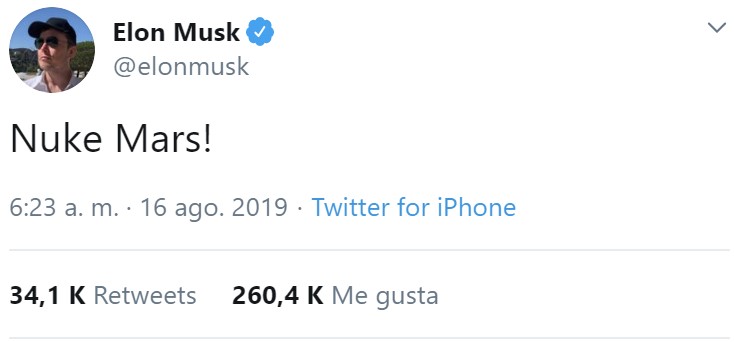 Si sigues a Elon Musk en Twitter sabes identificar muy bien los momentos exactos en los que se está liando un churro tamaño Falcon Heavy