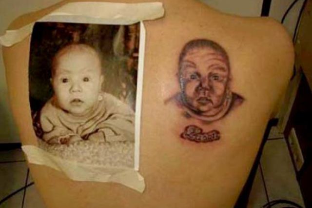 25 espeluznantes tatuajes de padres en homenaje a sus pobres hijos