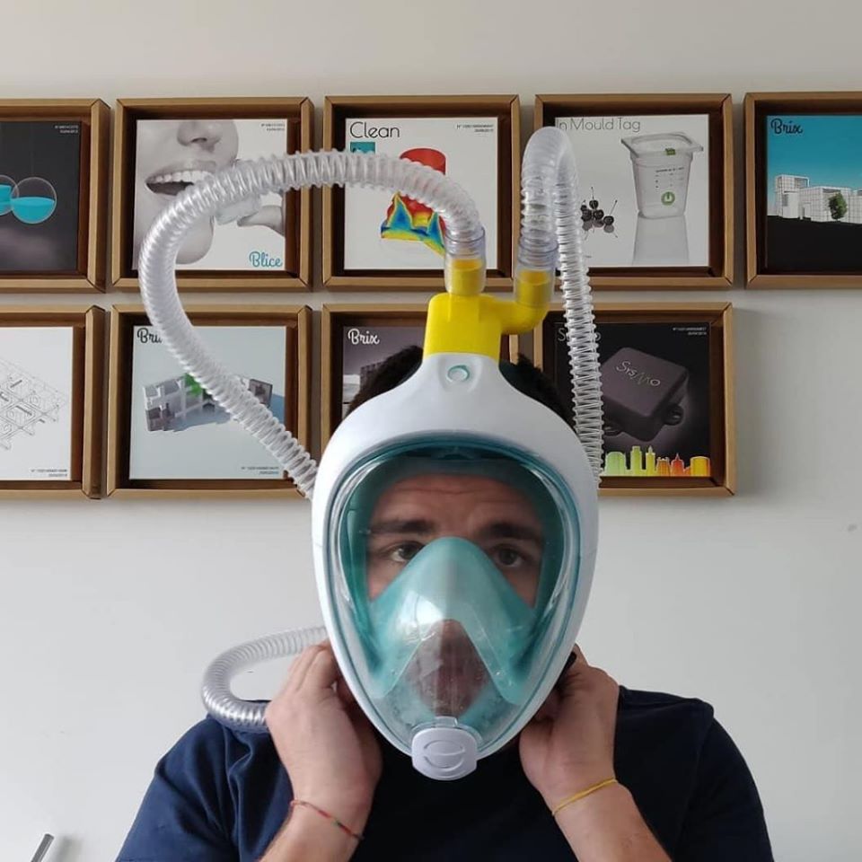 Un fínolier está intentando convertir máscaras de buceo en respiradores para complementar la falta de material