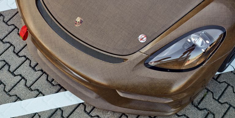 Porsche apuesta por un material a base de lino como sustituto ecológico de la fibra de carbono