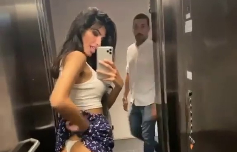 Yael Cohen: la chica que se hizo viral por un pillote haciéndose un selfie mientras se subía la falda en el ascensor