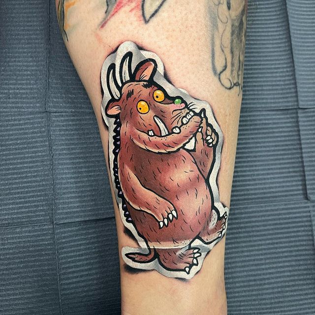 Mr. Sticker Tattoo: el tatuador especializado en hacer que sus tatuajes parezcan pegatinas