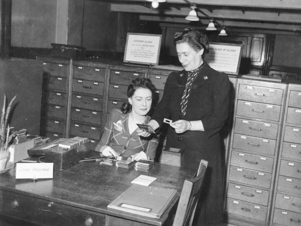 Fotos de la sensacional biblioteca de Cincinnati antes de que fuera demolida en 1955