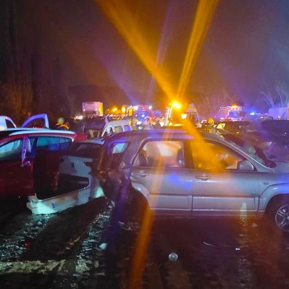 Más de 50 coches implicados en un accidente múltiple por culpa del granizo en la entrada de Calella