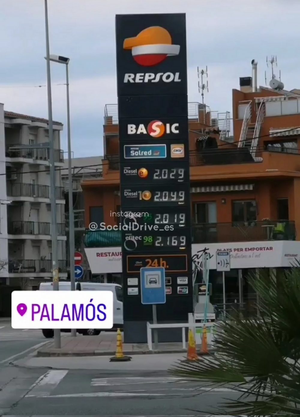 El diésel supera por primera vez la barrera de los 2 euros en España