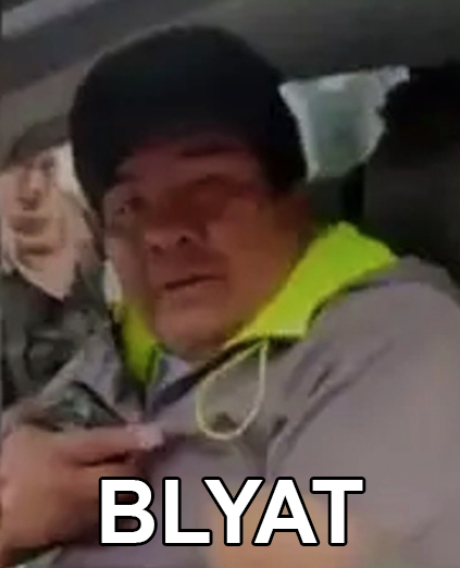 Le pillaron por "el acento"