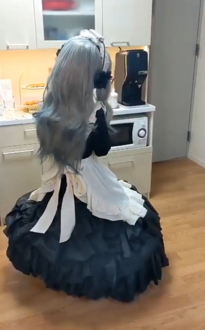 Cum Powered Maid Robot