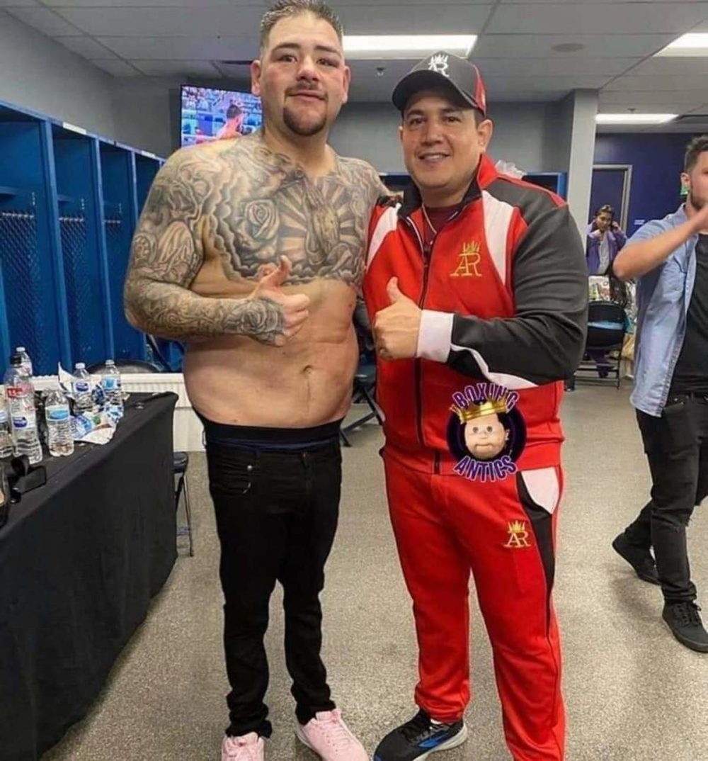 No sé si reírme o pedir 3 deseos...