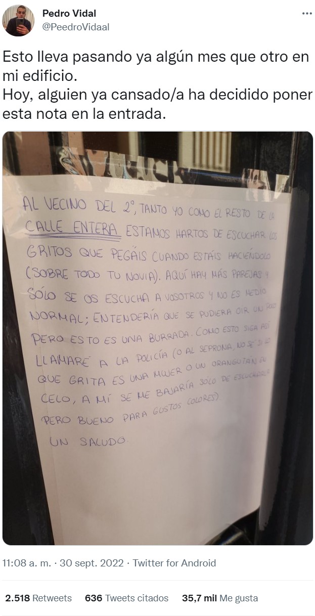 Vecinos colegas que intiman con fervor