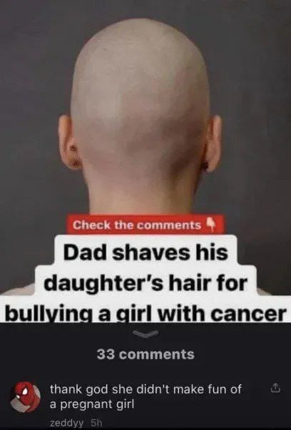 Afeita a su hija por hacerle bullying a una chica con cáncer