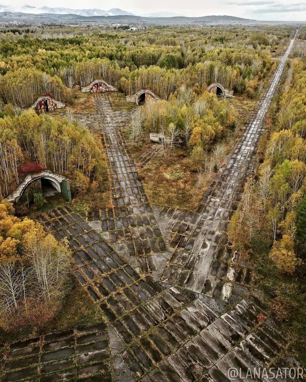 Smirnykh: La base aérea en ruinas en la que se dejaron dos MiG-23 soviéticos