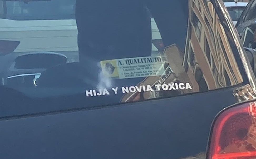 Al menos se salva la suegra...