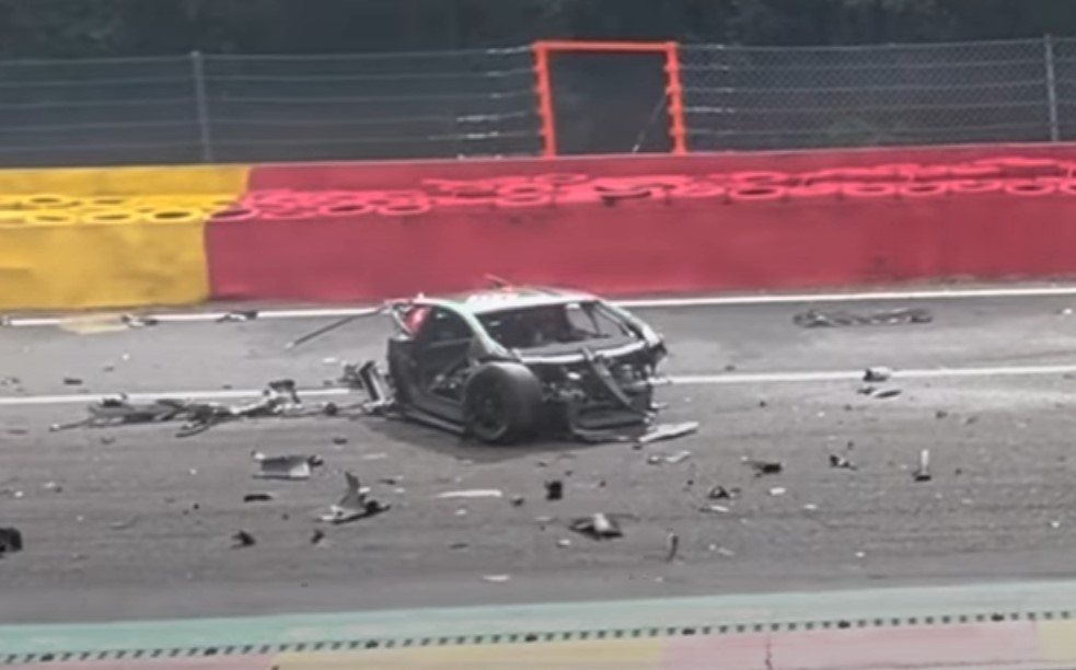 El espectacular accidente de Jack Aitken en Spa-Francorschamps