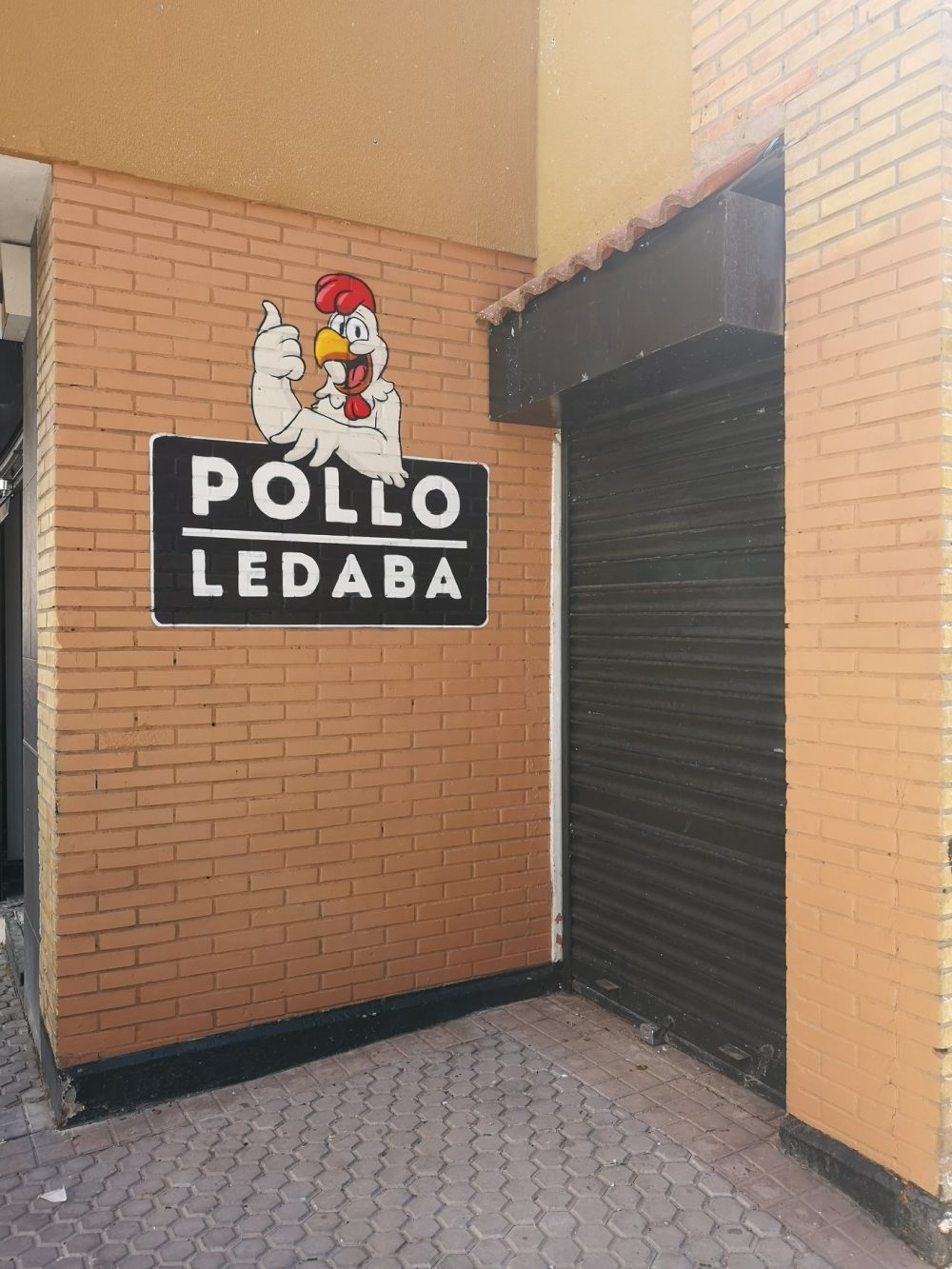 Masters of Naming: "Pollo que sé" & "Pollo Ledaba"