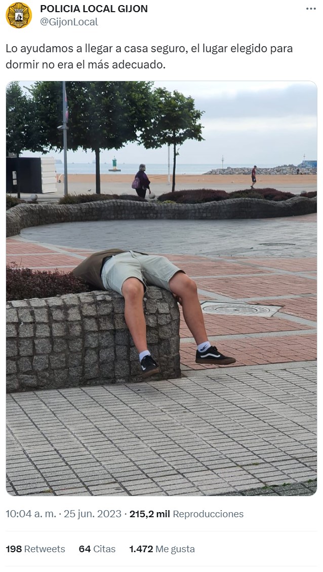 Alguien se quedó sin pilas este sábado por las calles de Gijón