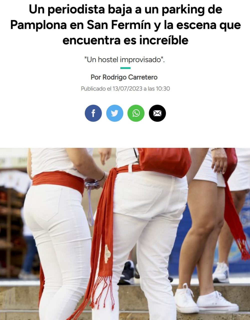 "Un hostel improvisado" visto en un parking de Pamplona por San Fermín