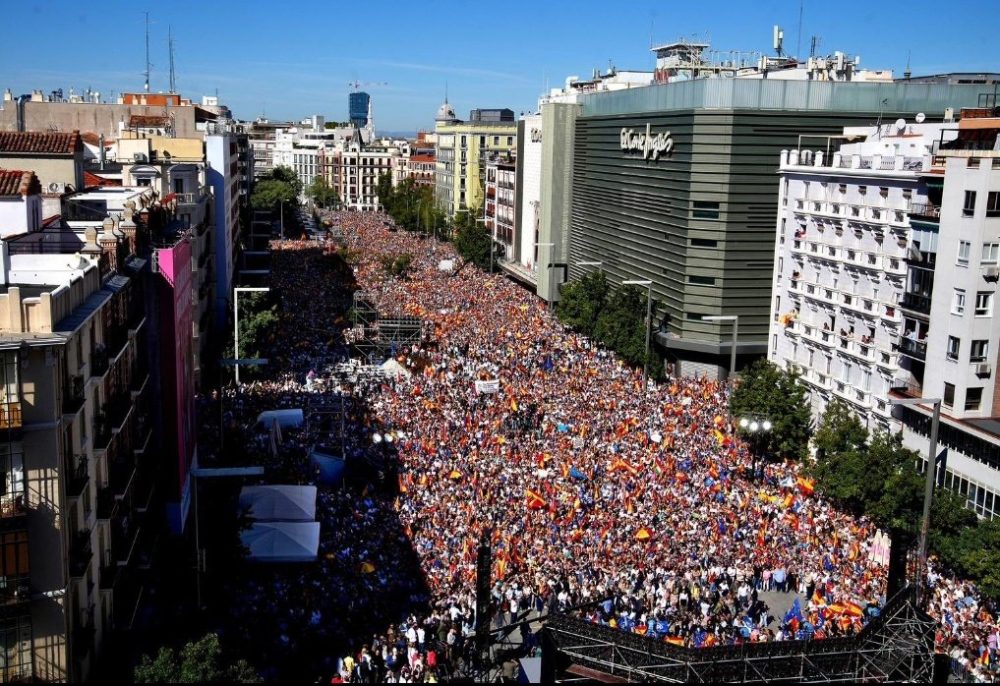 Así se veía desde el aire la manifestación contra la amnistía en Madrid