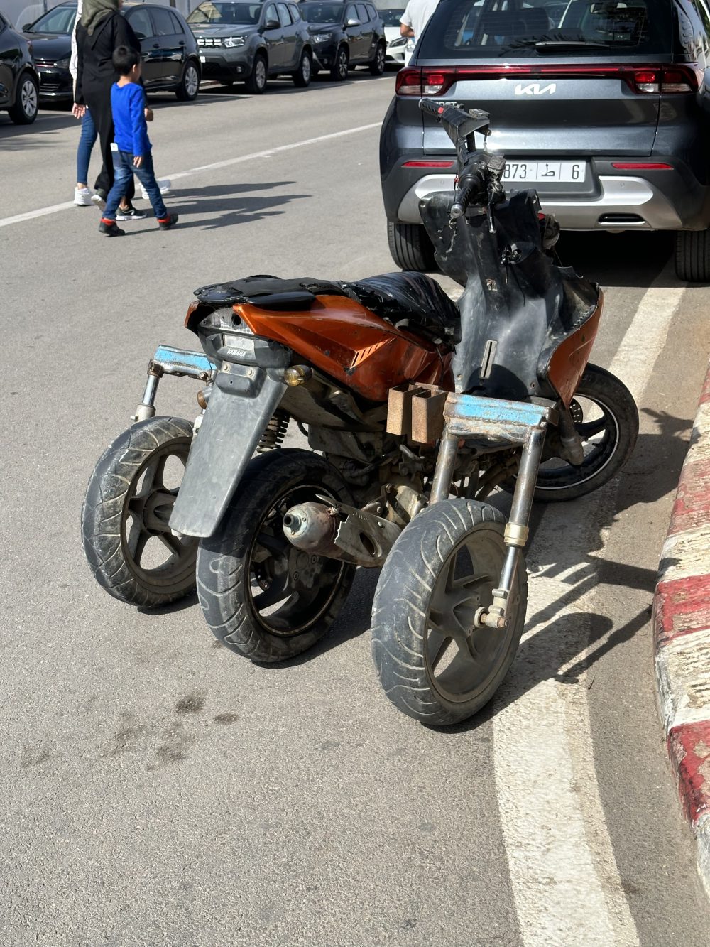Un finolier que está de paso por Marruecos se ha topado con el prototipo de la Yamaha Amego Segarro.