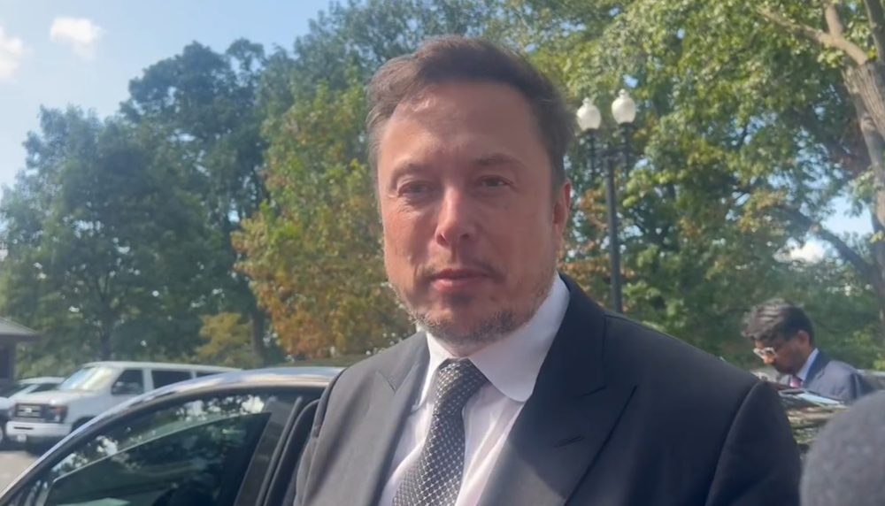 Reportera: "¿La inteligencia artificial va a mаtаrnos a todos señor Musk?"