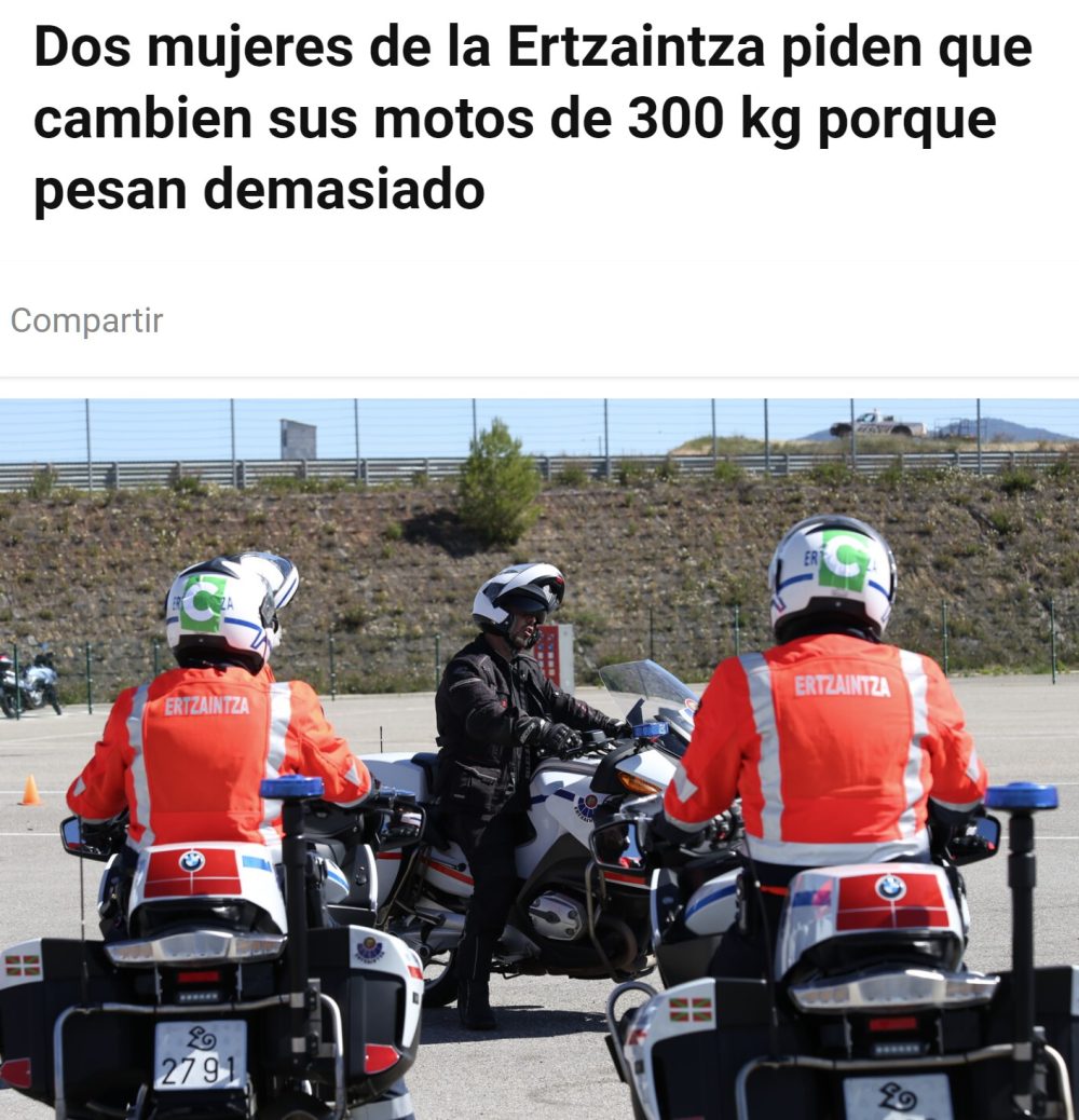 Dos mujeres de la Ertzaintza piden que las motos sean más pequeñas y ligeras porque no son capaces de llevarlas con garantías