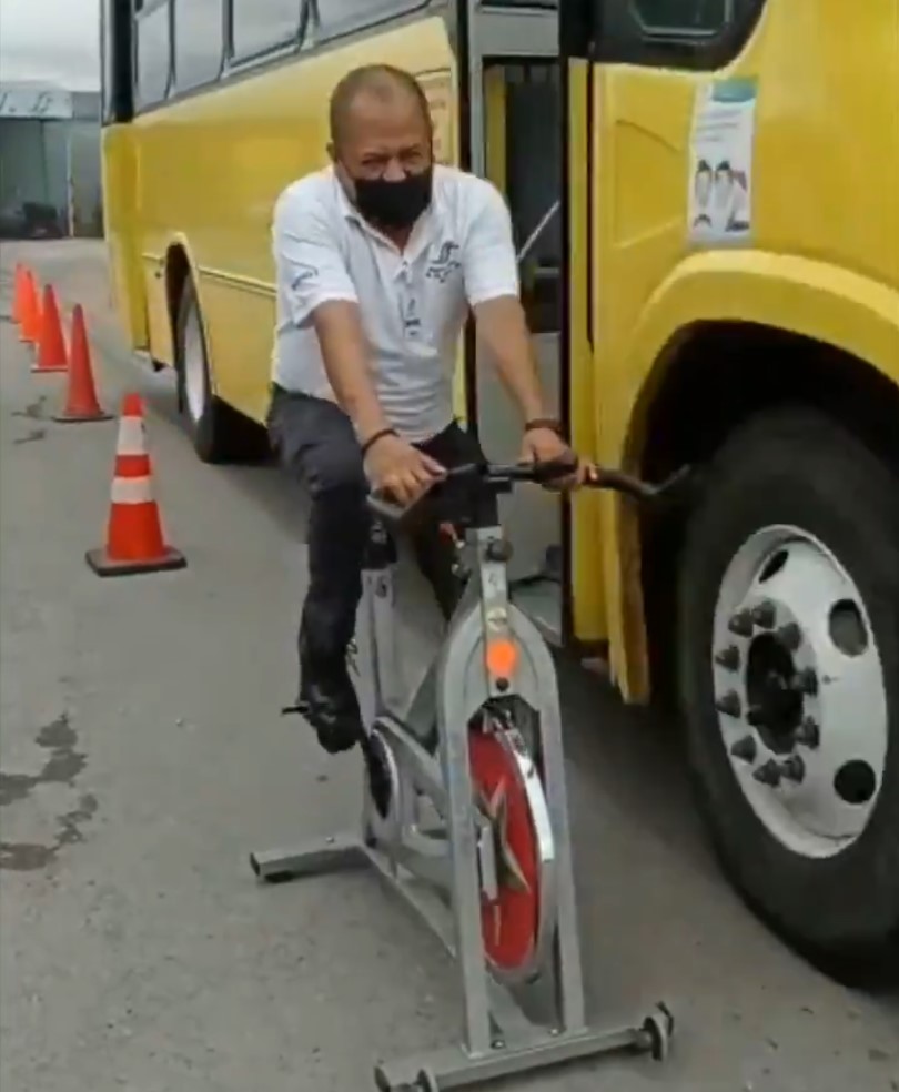 Los conductores de camiones de San Luis Potosí, México, se subieron a una bicicleta para saber lo que se siente cuando pasan cerca de los ciclistas…