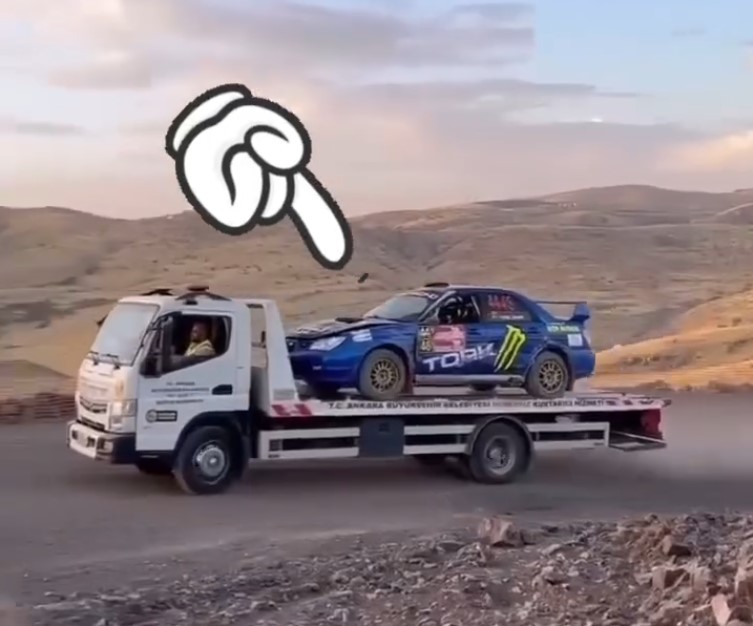 "Menos mal que ha llegado la grúa y el coche ya está a salvo"