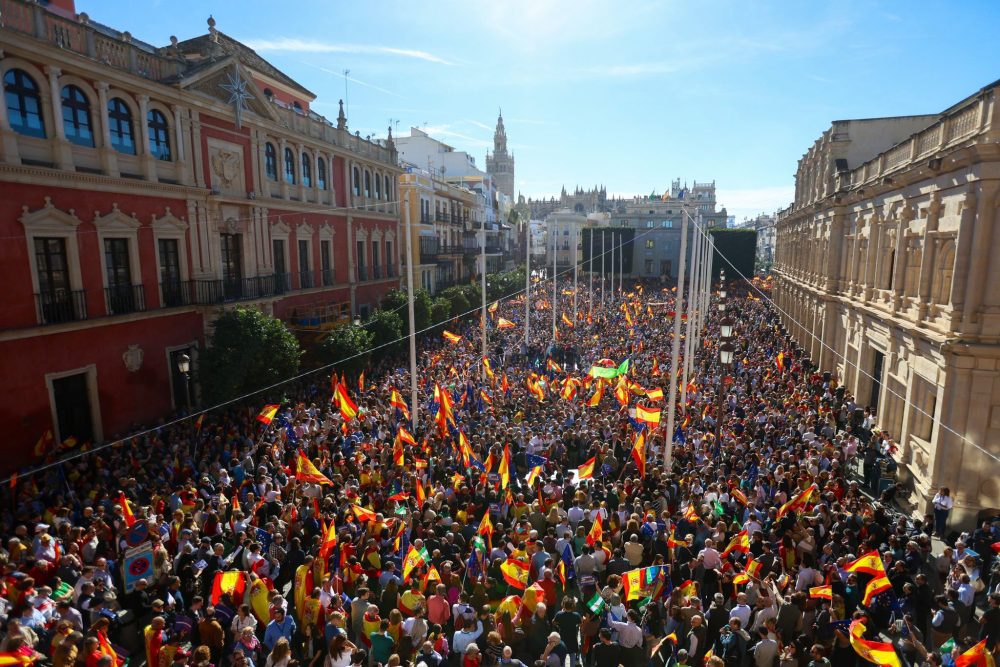Calles abarrotadas en contra de la amnistía en las principales ciudades de España