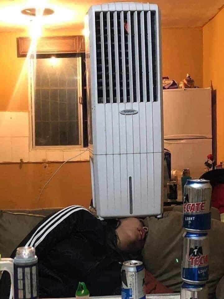 -Amor, ¿si me emborracho, me cuidas?