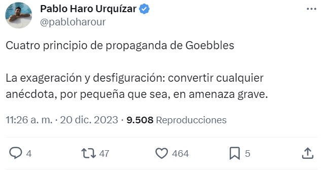 A la izquierda, el titular de El País. A la derecha, la realidad
