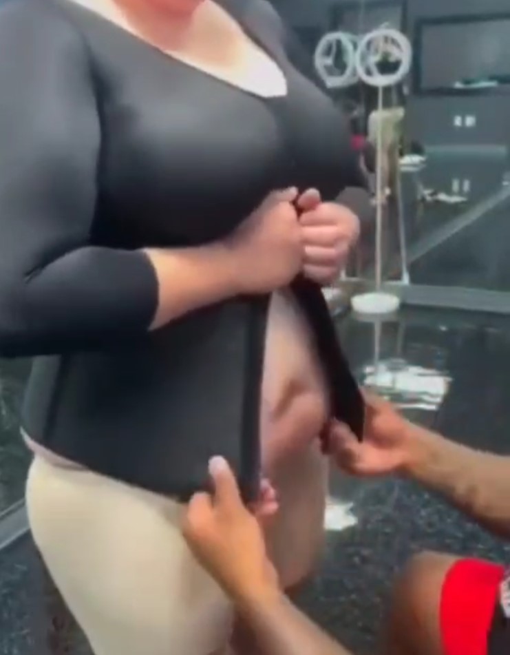 Cuando pienses que estás bajo presión, recuerda los botones de esta faja