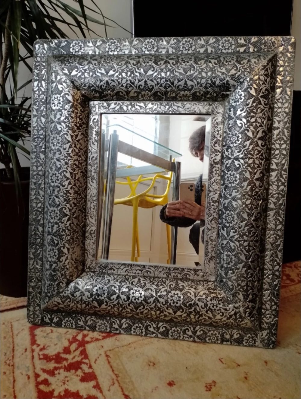 Recopilatorio de gente intentando vender espejos