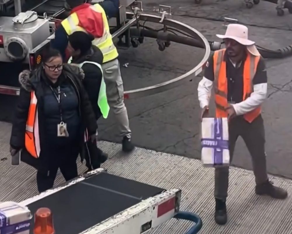 Así es la bomba fétida de un ingeniero de la NASA harto de que le roben  paquetes