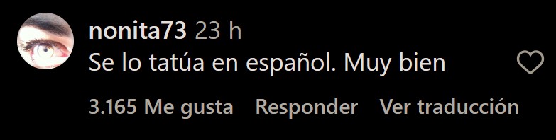 Un notas se tatúa "CATALÁN" en la fakin cara
