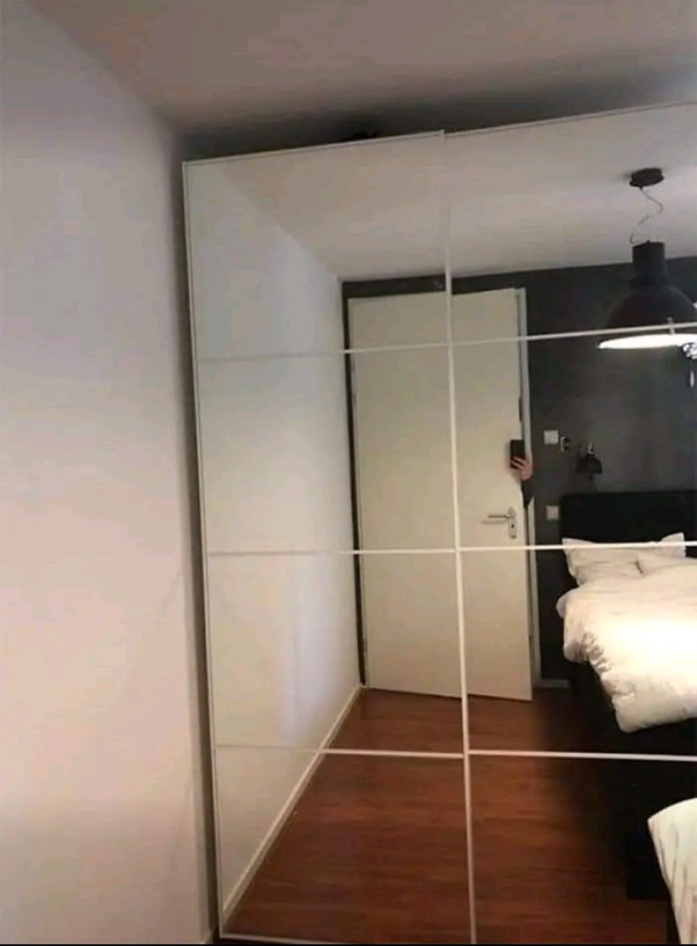 Recopilatorio de gente intentando vender espejos