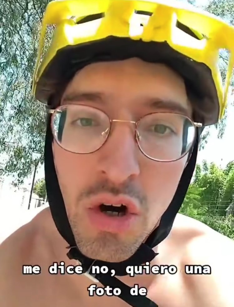 Cuando te estás hablando con una chica y te pide foto... pero ESA foto.