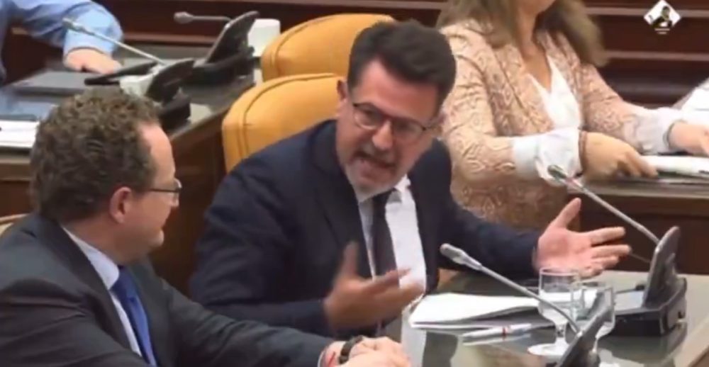 Jorge Pueyo (Sumar): «Es la segunda vez que me llama analfabeto funcional».