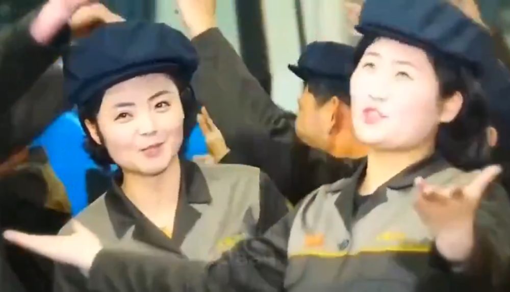 La TV de Corea del Norte emite un vídeo musical dedicado a Kim Jong Un.