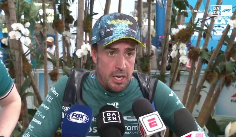 Alonso sobre el toque con Hamilton: "Supongo que no decidirán nada porque no es español"