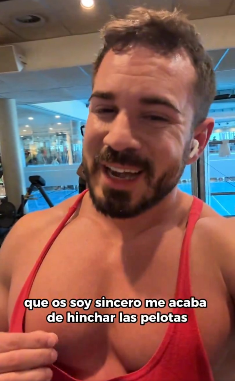 "Cenando con Pablo" está opositando para ser el nuevo HOMBRE ASQUEROSO.