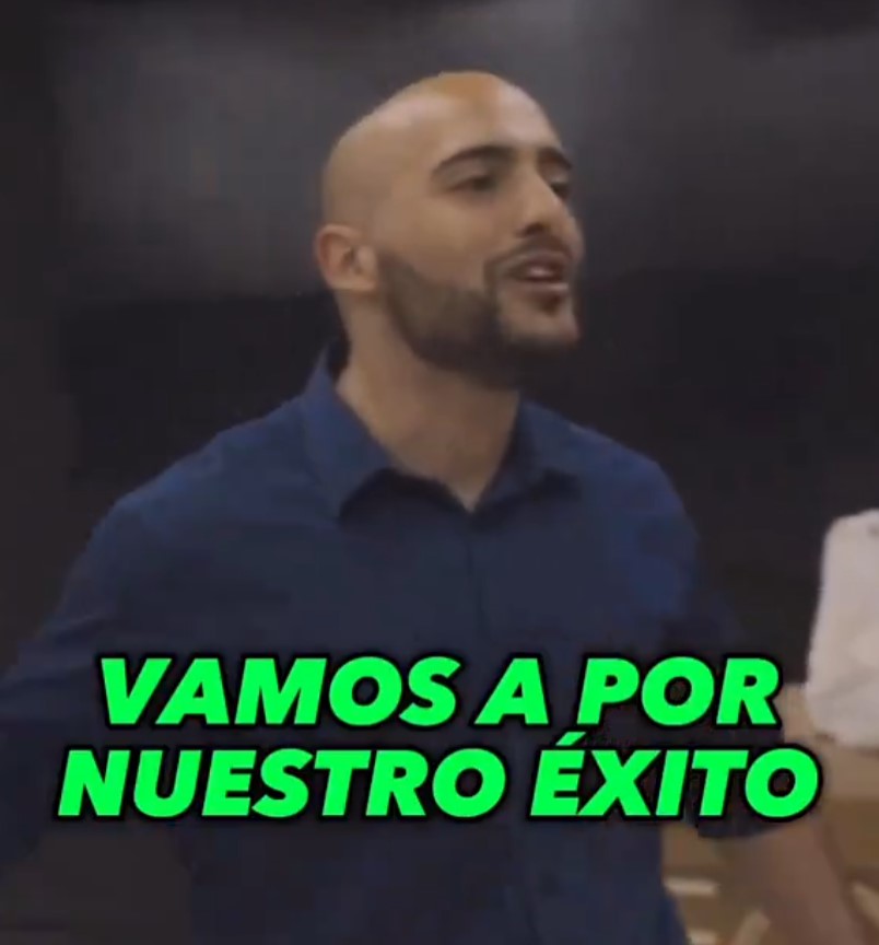 Cabezasepia no para de sorprendernos con su repertorio de turbomіerdas para motivar a sus acólitos.