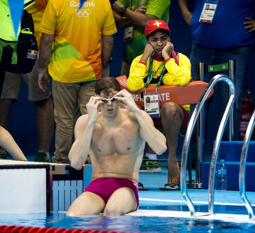 Si hoy te sientes inútil, recuerda que alguien está trabajando como socorrista en los Juegos Olímpicos de París.