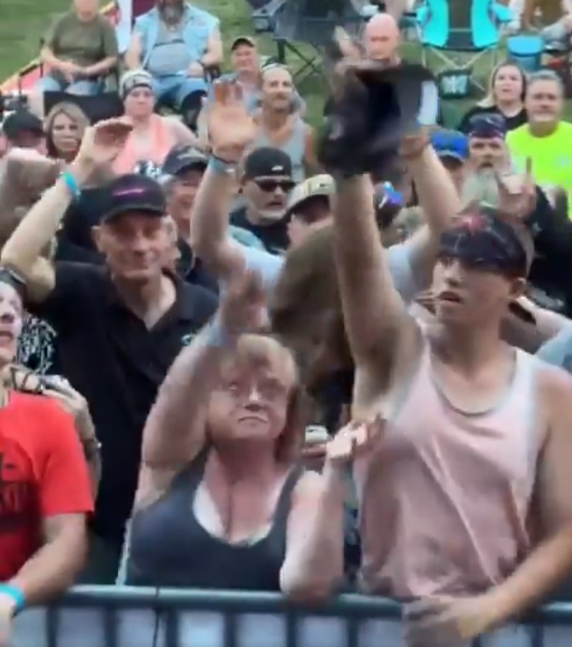 Alegrarle el día a alguien a veces es muy fácil, y siempre suele merecer la pena.