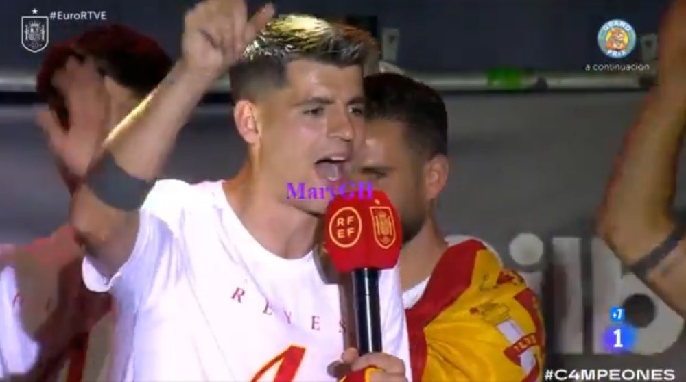 Morata cantando "Gibraltar es Español" y los comentaristas de TVE sin saber dónde meterse.