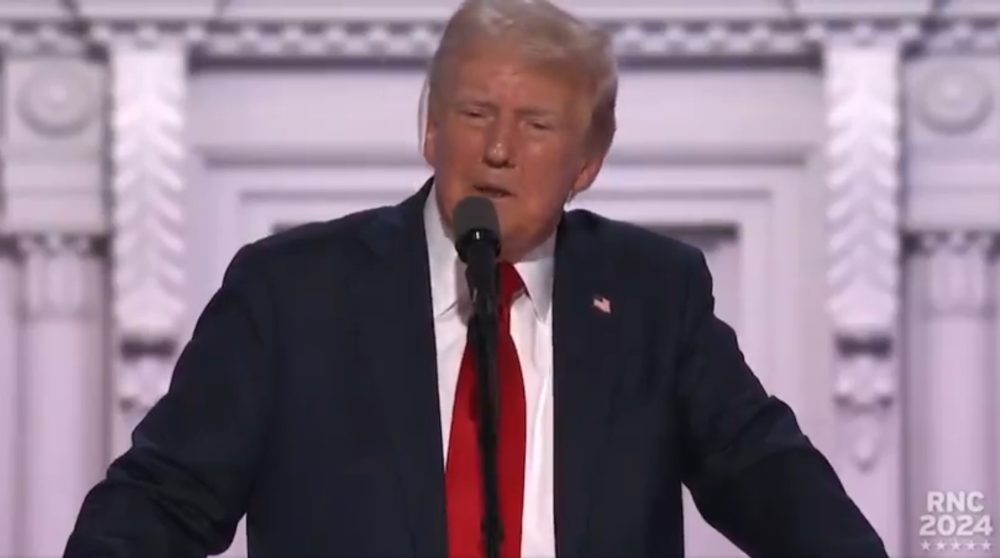 Trump: "Terminaré con el mandato de vehículos eléctricos el día uno".