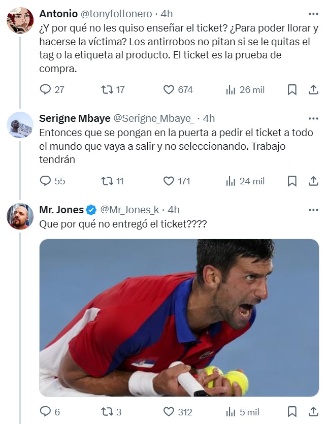 Serigne Mbaye, ex-mantero y ex-diputado de Podemos, se queja en Twitter de que un vigilante de seguridad pidiera a su hijo el ticket de compra a la salida de un Primark.