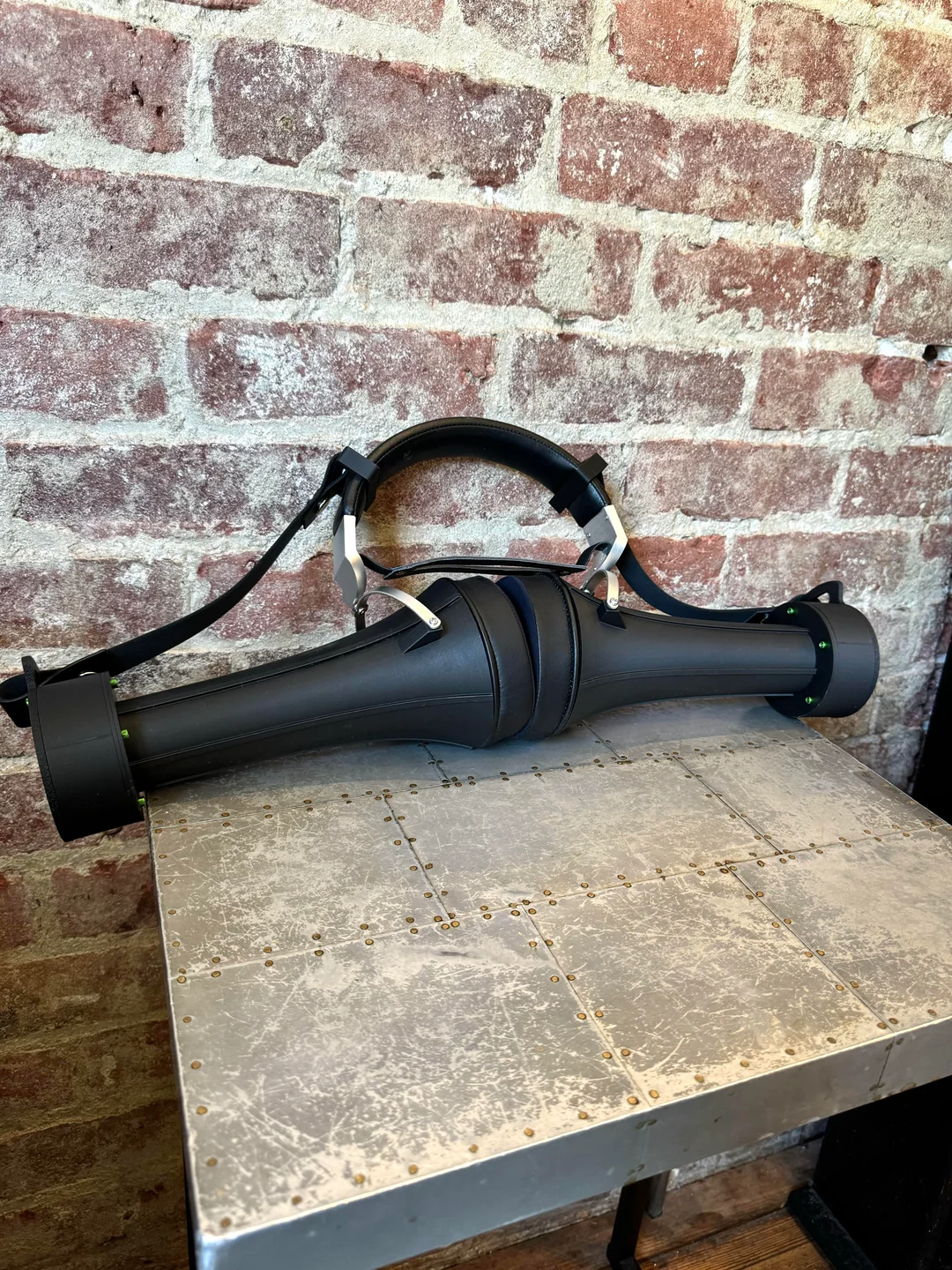 Un usuario de Reddit ha creado unos auriculares potenciados por trompetas.