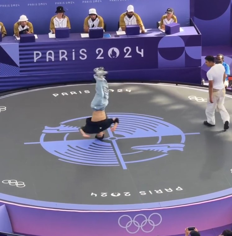 Después de ver a la medalla de oro de Break Dance femenino, esto parece prácticamente alienígena.